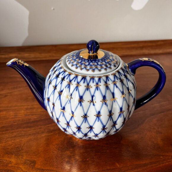 Lomonosov Russian Imperial Porcelain Cobalt Net Mini Teapot 5.25" Tall 2+ Cups - Picture 1 of 15